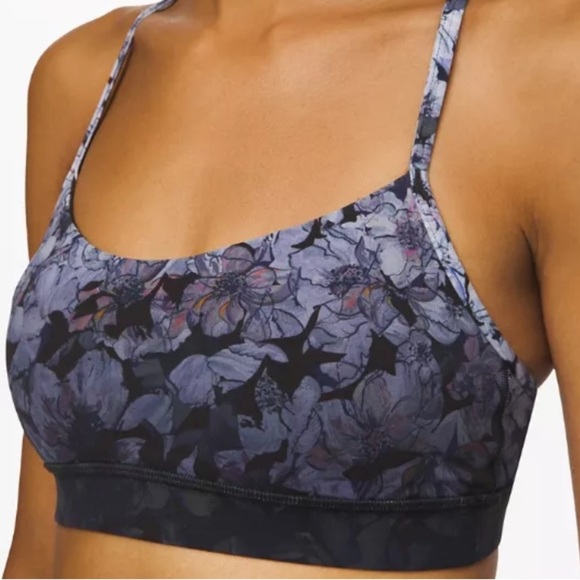 NWT Lululemon Flow Y bra Nulu, 6 - Picture 1 of 5